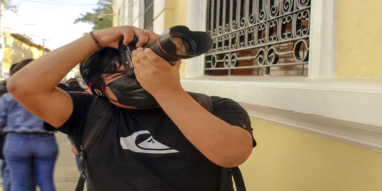 Ciencias de la Comunicación y Dirección de Cultura de Piura desarrollan fototeca cultural - El proyecto fotográfico registrará imágenes digitales de la zona monumental de Piura