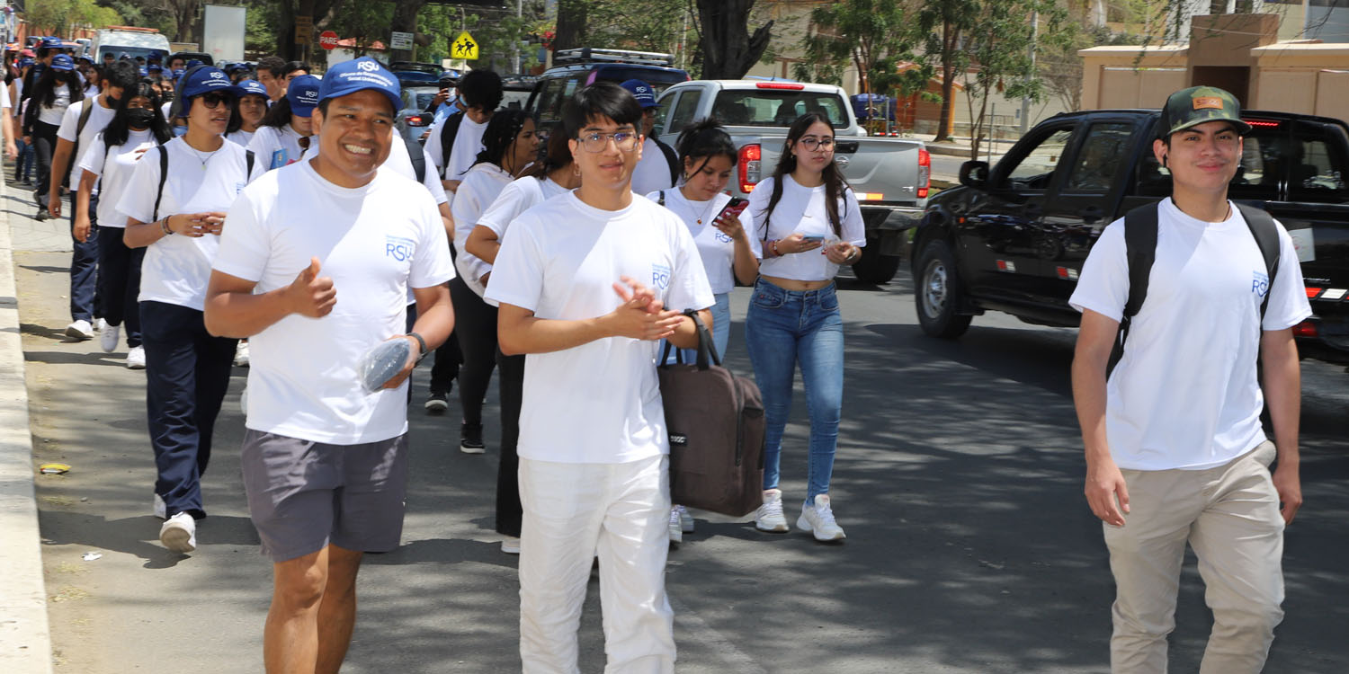 UPAO promueve una cultura saludable con la Bicicleteada y Caminata 2022 - Con el lema “Un día sin esmog”, la comunidad estudiantil, docentes y administrativos participaron de esta importante actividad deportiva por las calles de Piura.