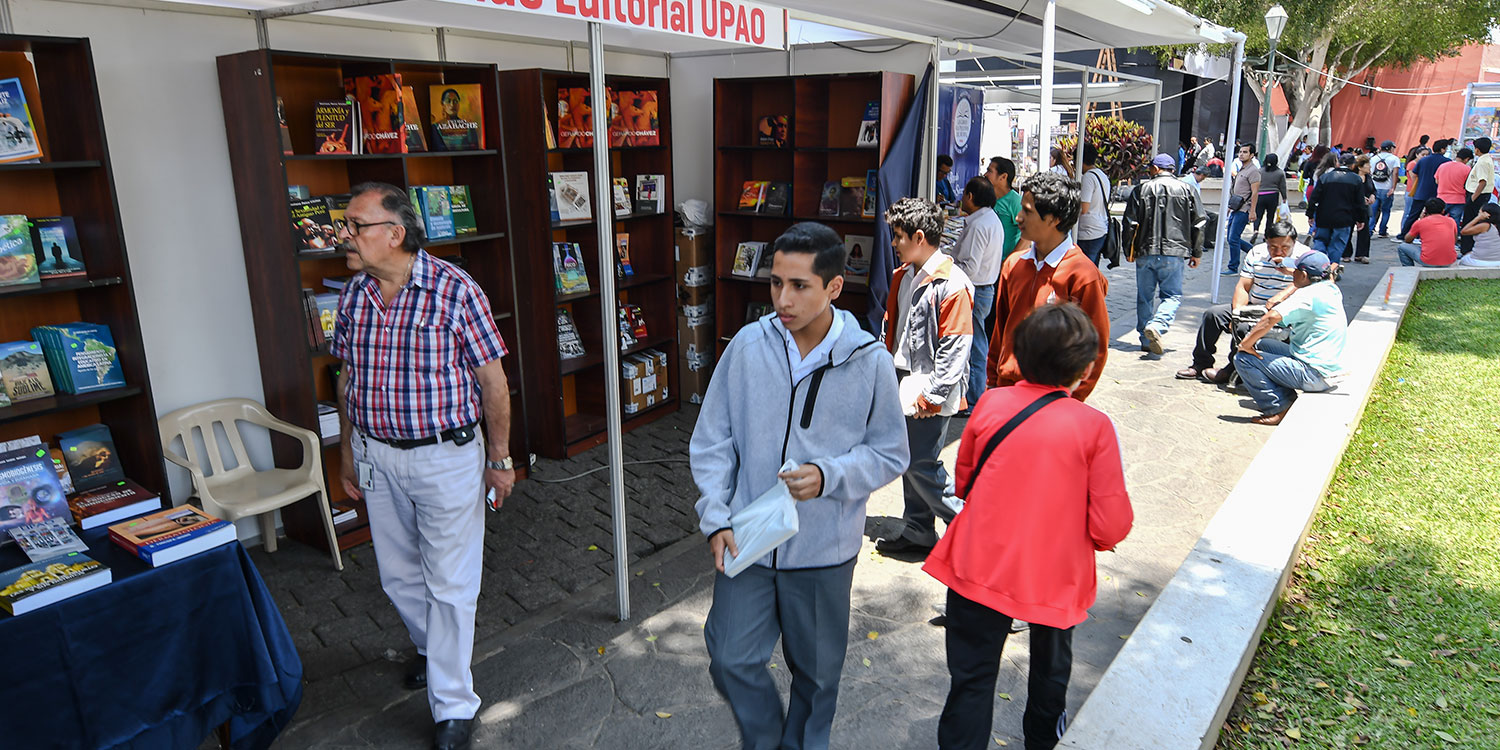 UPAO presenta tres obras literarias en la Feria Internacional del Libro de La Libertad - A través del fondo editorial de la prestigiosa universidad privada trujillana
