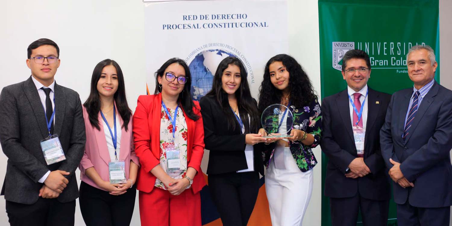 Estudiantes de Derecho, subcampeones en congreso internacional de Colombia - Semilleros dejaron en alto a la UPAO, siendo la única universidad que representó al Perú