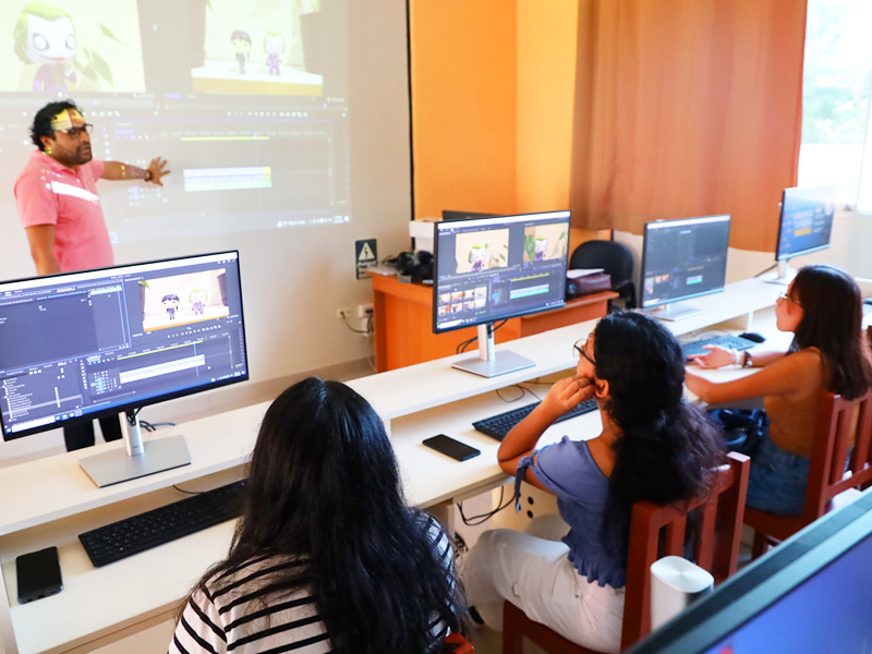 Futuros orreguianos aprenden sobre IA, edición audiovisual y podcast - En los talleres gratuitos que ofrece el Progama de Estudio de Ciencias de la Comunicación en Trujillo y Piura